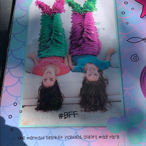 Make your own mermaid blanket kit - Picture 6 of 8